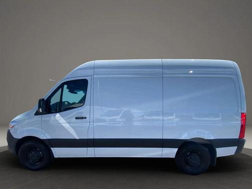 2025 Mercedes-Benz Sprinter 2500 Standard Roof