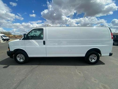 2023 GMC Savana 2500 Work Van