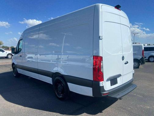 2024 Mercedes-Benz Sprinter 2500 High Roof