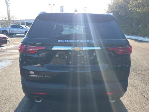 2022 Chevrolet Traverse LS