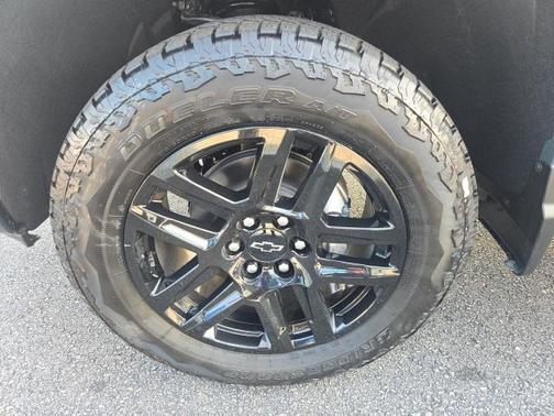 2025 Chevrolet Silverado 1500 Custom Trail Boss
