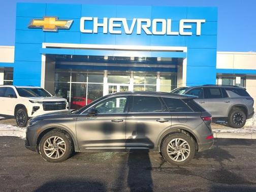 2025 Lincoln Corsair Premiere