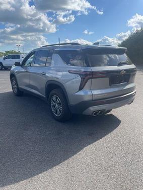 Sterling Gray Metallic 2025 Chevrolet Traverse LT