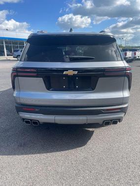 Sterling Gray Metallic 2025 Chevrolet Traverse LT