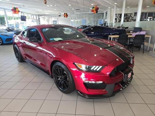2018 Ford Shelby GT350 Base
