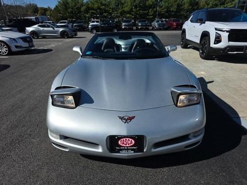 2001 Chevrolet Corvette Base