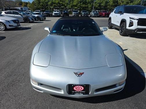 2001 Chevrolet Corvette Base