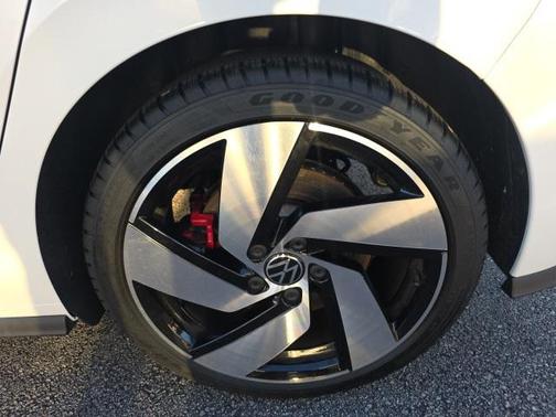 2024 Volkswagen Golf GTI 2.0T S DSG