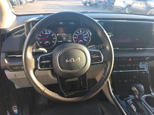 2024 Kia Carnival EX