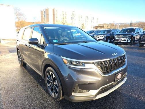 2024 Kia Carnival EX