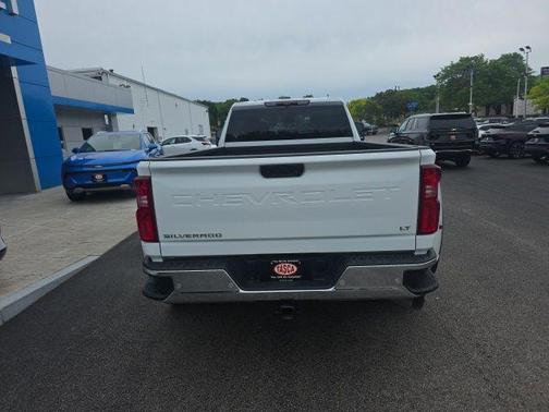 Summit White 2025 Chevrolet Silverado 3500 LT