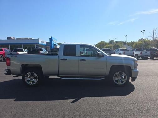 2019 Chevrolet Silverado 1500 Custom