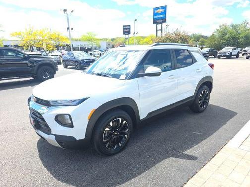 Summit White 2023 Chevrolet Trailblazer LT