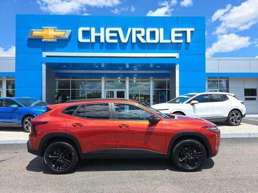 Cayenne Orange Metallic 2024 Chevrolet Trax FWD ACTIV