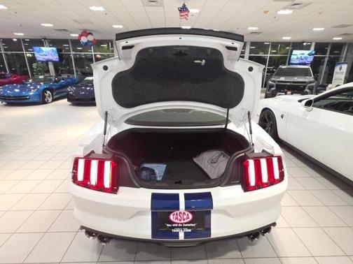 2016 Ford Shelby GT350 Base