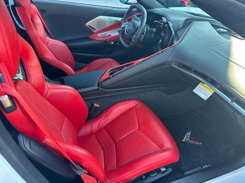 Arctic White 2023 Chevrolet Corvette Stingray w/2LT