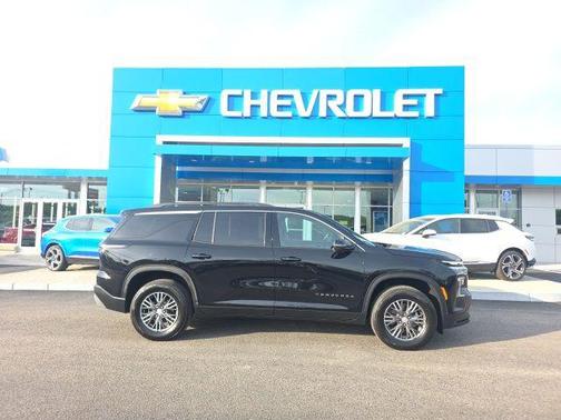 Mosaic Black Metallic 2026 Chevrolet Traverse LT