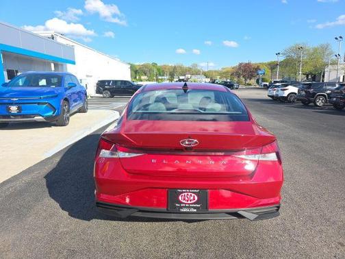 Scarlet Red Pearl 2023 Hyundai ELANTRA SEL