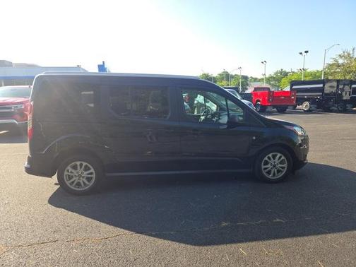2022 Ford Transit Connect XLT w/Rear Liftgate