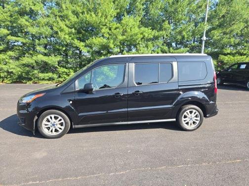 2022 Ford Transit Connect XLT w/Rear Liftgate
