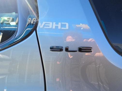 2023 GMC Acadia AWD SLE