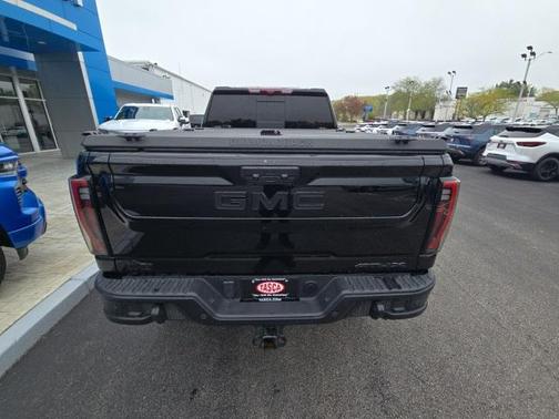 2024 GMC Sierra 2500 AT4