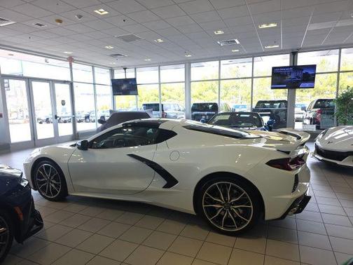 2026 Chevrolet Corvette Stingray w/2LT