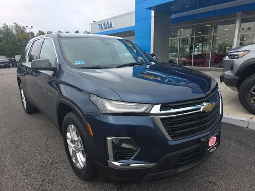2023 Chevrolet Traverse LS