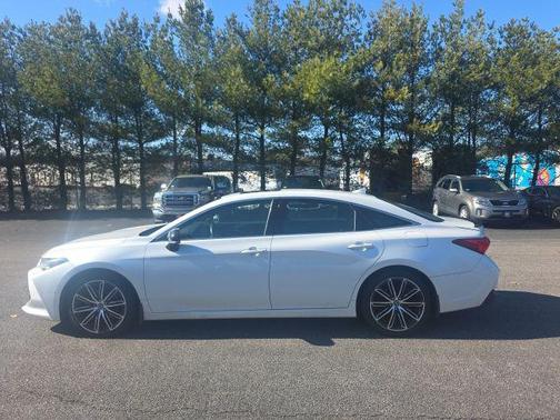 2019 Toyota Avalon Touring