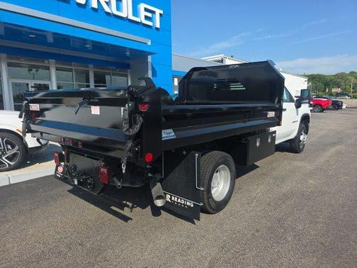 Summit White 2025 Chevrolet Silverado 3500 WT