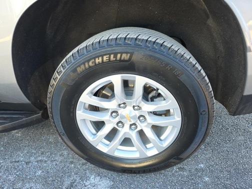 2024 Chevrolet Suburban LS