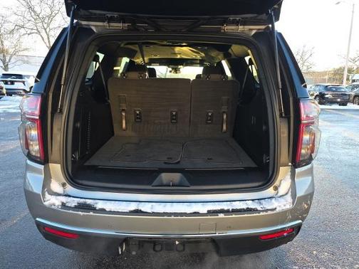 2024 Chevrolet Suburban LS