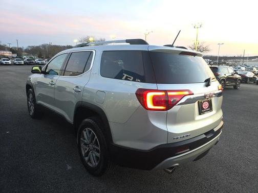 2018 GMC Acadia SLE-2