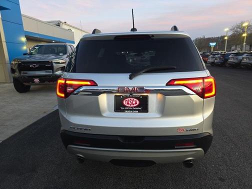 2018 GMC Acadia SLE-2
