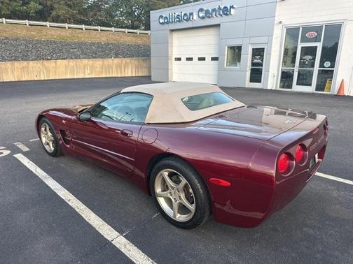 2003 Chevrolet Corvette Base