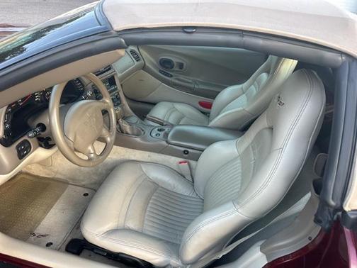2003 Chevrolet Corvette Base