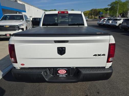 2020 RAM 1500 Classic Warlock Quad Cab 4x4 6'4' Box
