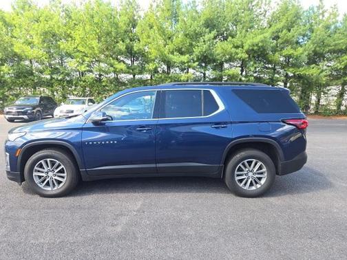 2022 Chevrolet Traverse LT Cloth
