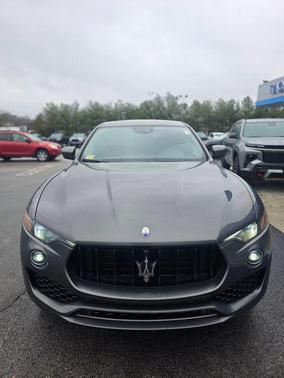 Gray 2019 Maserati Levante Base