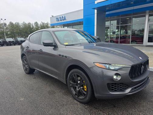Gray 2019 Maserati Levante Base