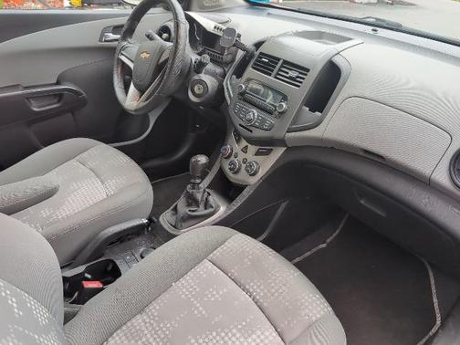 2012 Chevrolet Sonic 1LS
