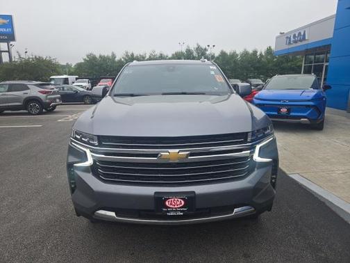 2022 Chevrolet Suburban LT