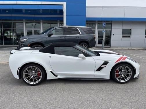 Photo 3 of 24 of 2019 Chevrolet Corvette Grand Sport