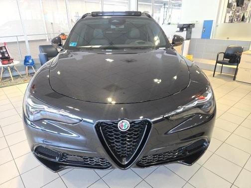 2025 Alfa Romeo Stelvio Sprint AWD
