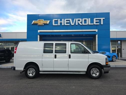 2024 Chevrolet Express 2500 RWD 2500 Regular Wheelbase WT