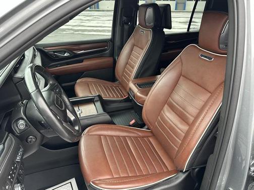 2023 GMC Yukon XL Denali Ultimate