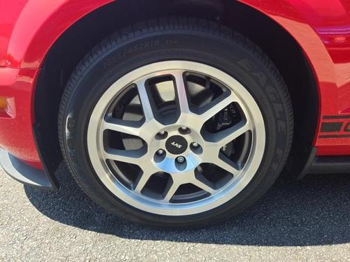 2009 Ford Shelby GT500 Base
