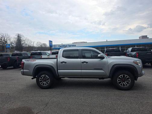2020 Toyota Tacoma TRD Sport
