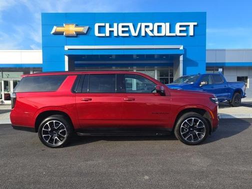 2025 Chevrolet Suburban RST