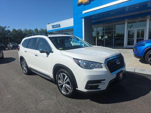 Crystal White Pearl 2022 Subaru Ascent Touring 7-Passenger